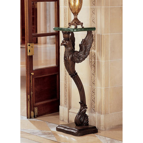Griffin Of Hanover Pedestal - Sculptcha