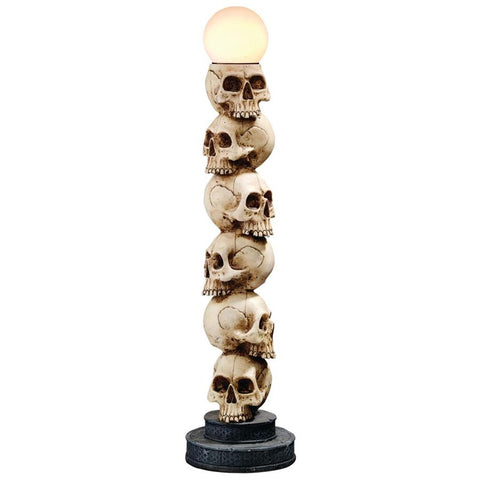 Skulls Spire Lamp
