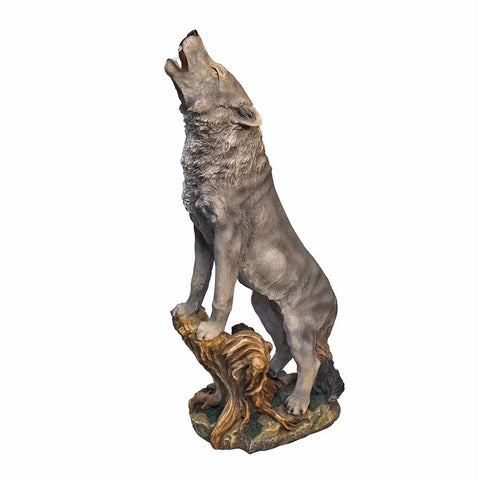 Howling Lone Wolf Garden Statue