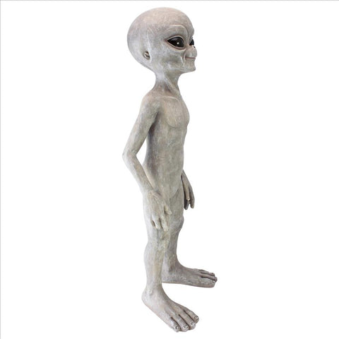 LARGE OUT OF THIS WORLD ALIEN STATUE