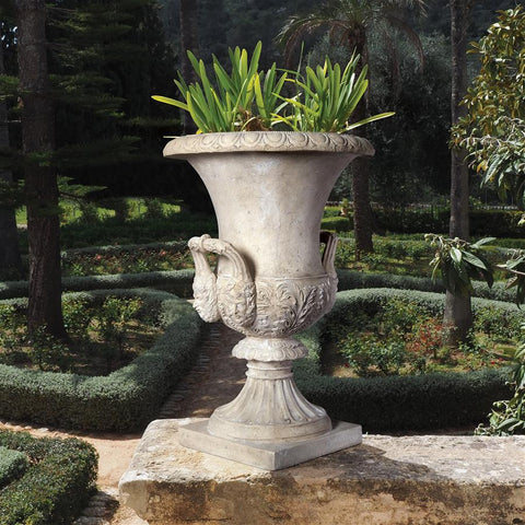 Medici Greenman Garden Urn